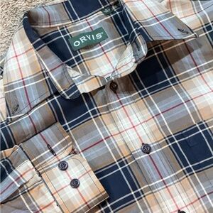 Orvis Shirt Mens Medium Heavy Duty Plaid Long Sleeve Button Up Casual Pocket
